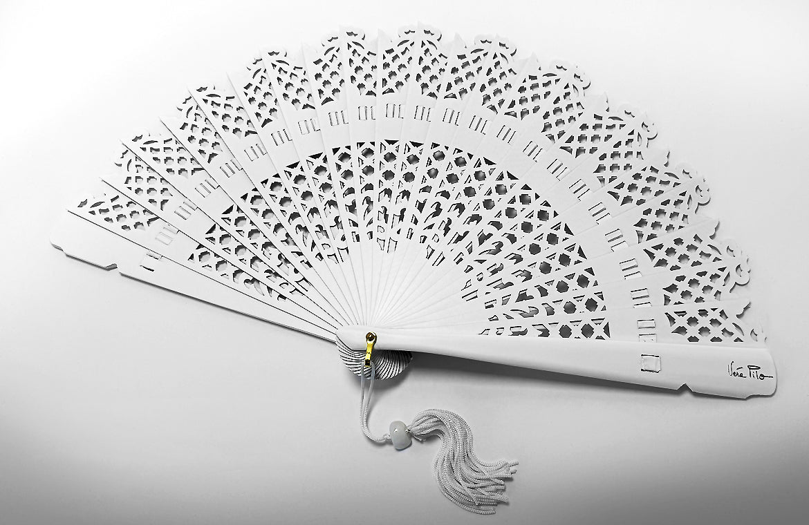 White Dentello fan