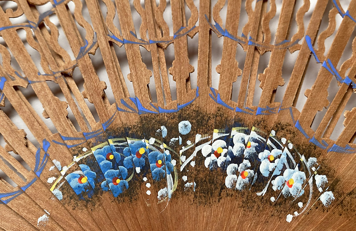 Eventail-Alamano-Bleu-Zoom