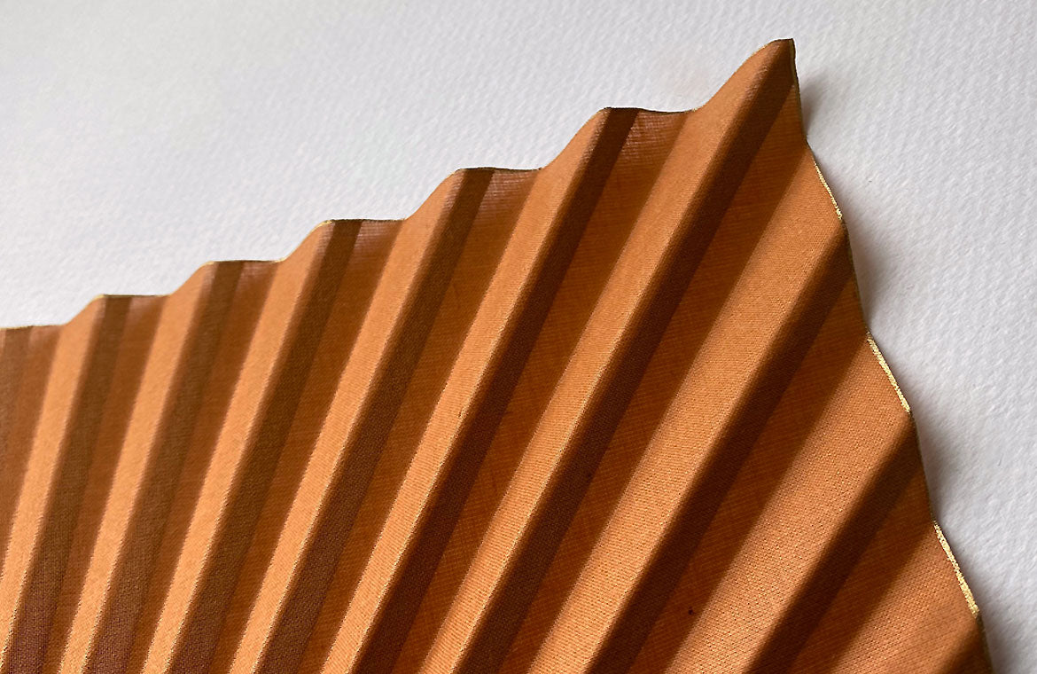 Eventail-Carrero-Cannelle-Zoom