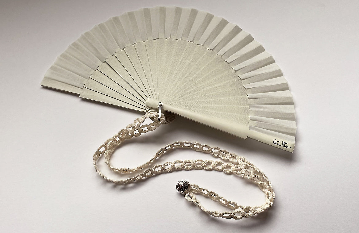 Eventail-Cordela-Ivoire-Ambiance