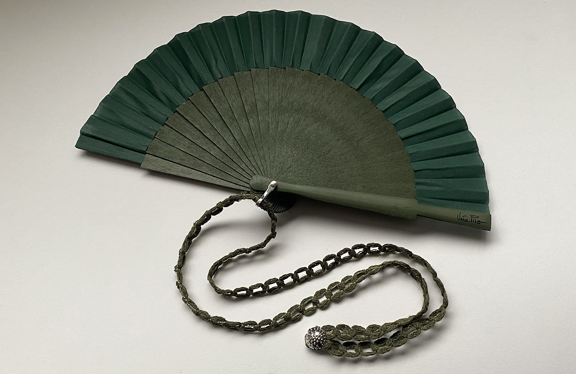 Eventail-Cordela-Kaki-Ambiance