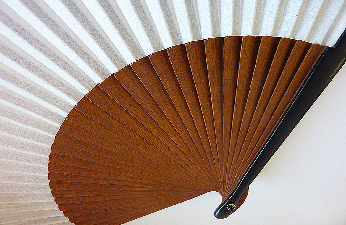 Eventail-Grand-Panama-Ivoire-Zoom