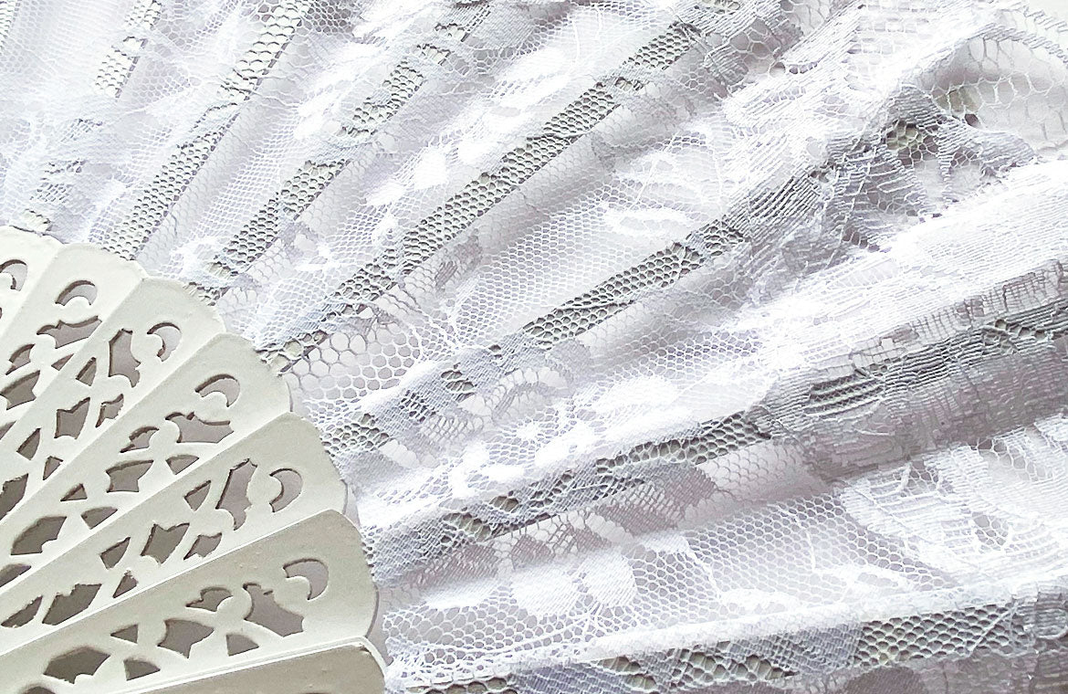 Eventail-Passionata-Blanc-Zoom-Dentelle