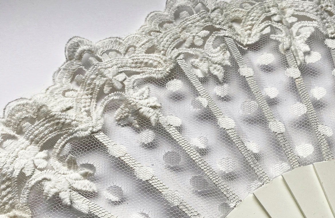 Eventail-Voiletta-Ivoire-Zoom-Dentelle
