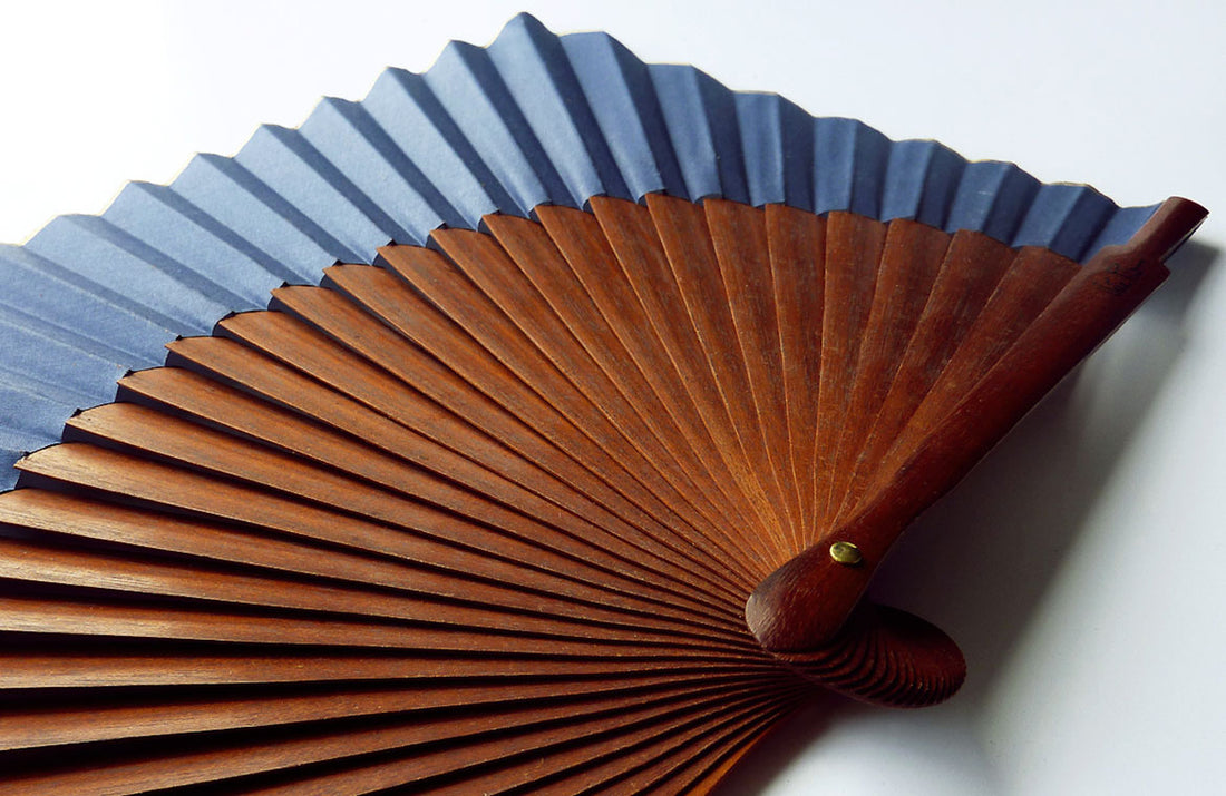 Eventail-Carrero-Marine-Zoom