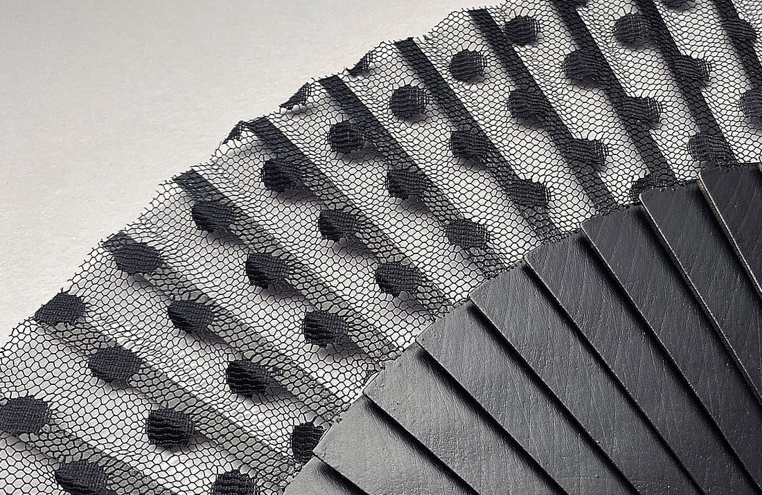 Eventail-Punto-Noir-Détail